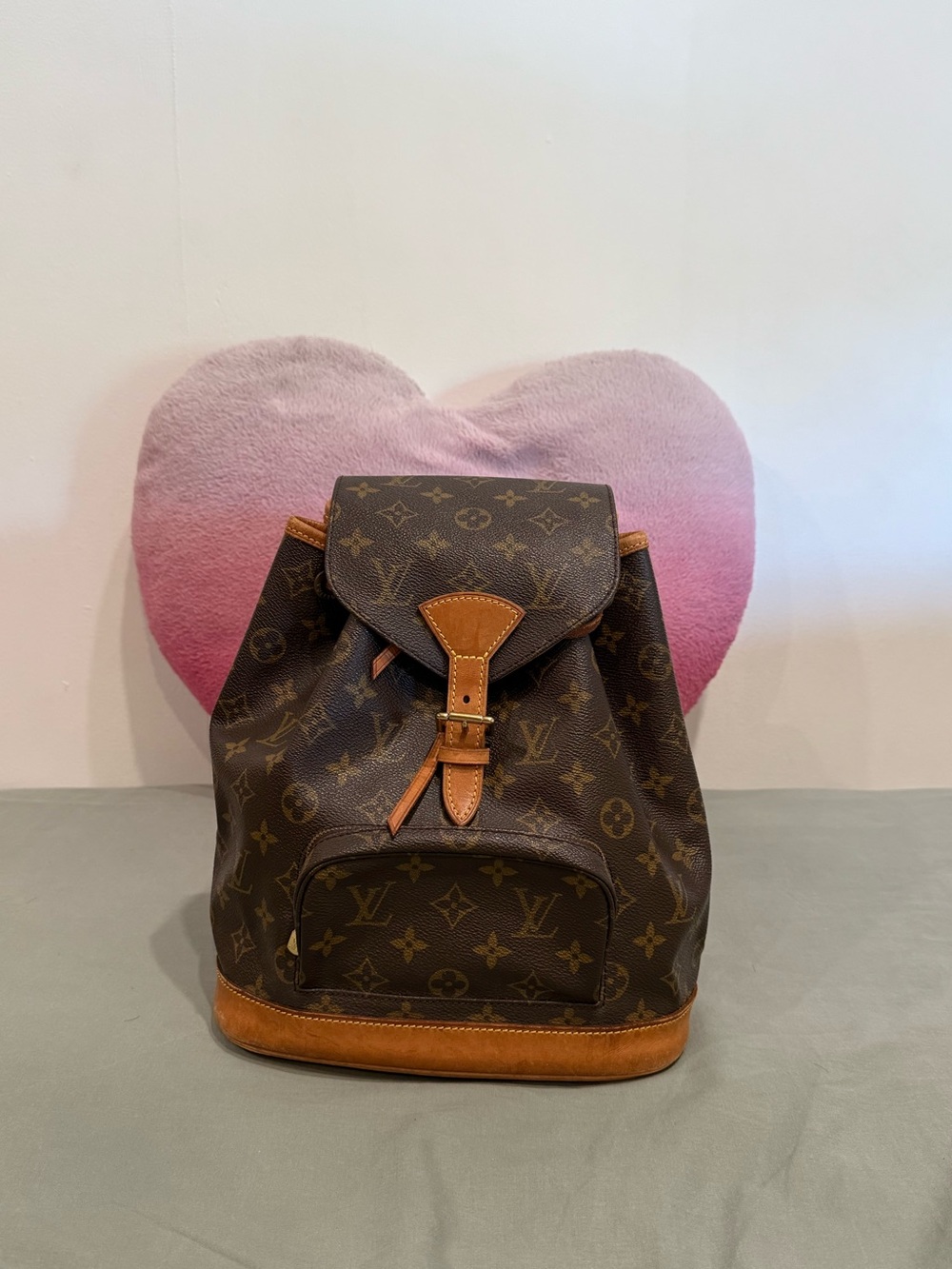 Very rare Auth vintage LV monogram backpack in very good condition